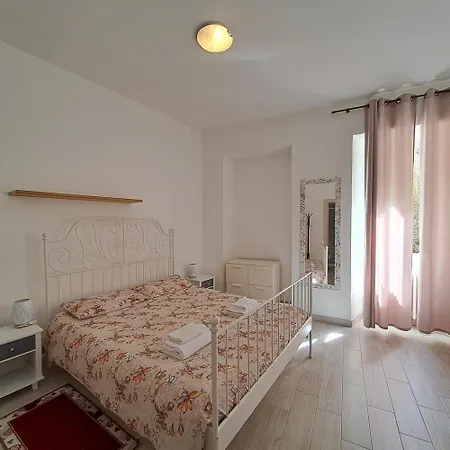 Апартаменты Da Vinci Refuge 1 Limonta