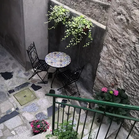 Da Vinci Refuge 1 Apartment Limonta